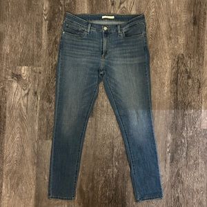 Levi 711 Skinny Jeans